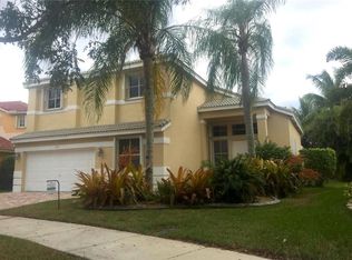 4352 Fox Ridge Dr, Fort Lauderdale, FL 33331