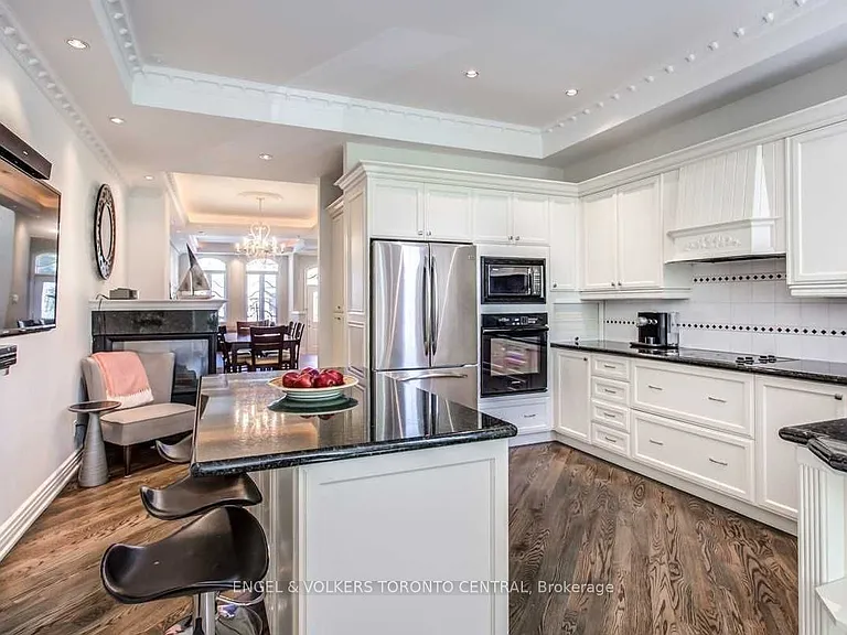 405 Bedford Park Ave — Photo 9