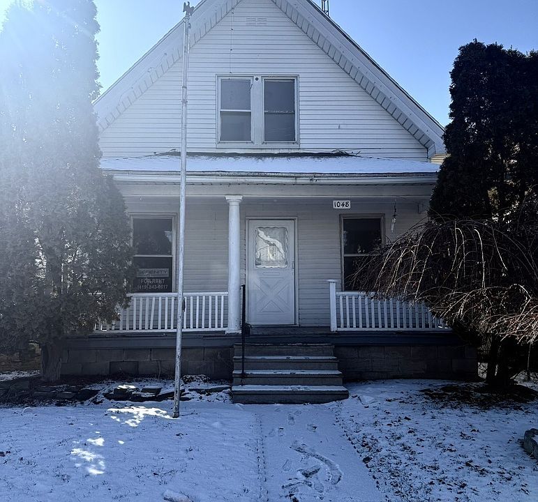 1st image of 1048 Albert St