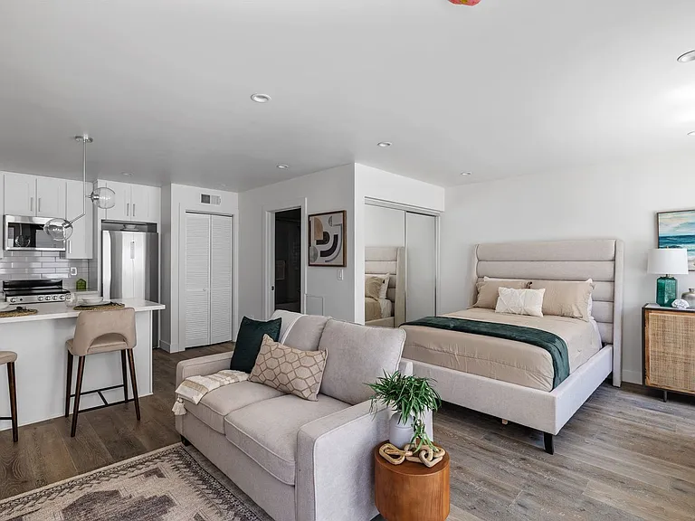 3450 Emerald (312 Calle Miramar LLC) — Photo 1