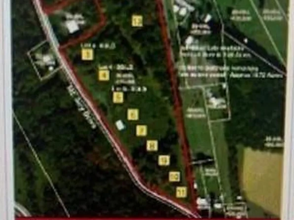 664 Mount Airy Dr #8, Johnstown, PA 15904