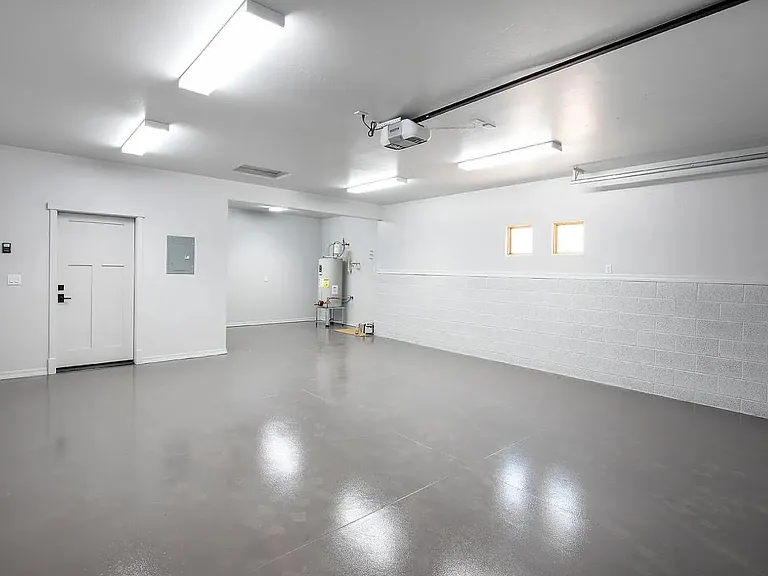 1209 N Horizon Way — Photo 21