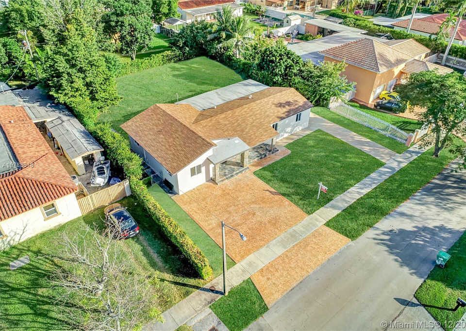 2nd image of 3025 SW 80th Ave