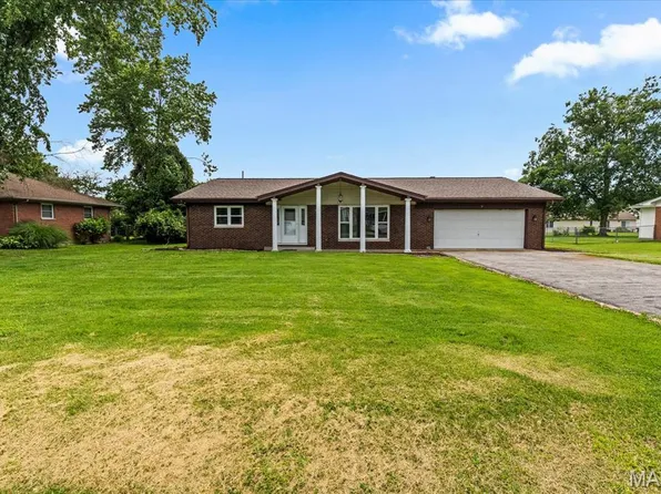 3 Park St, Freeburg, IL 62243