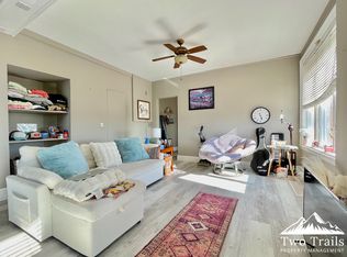 538 N Main St #416-417, Hendersonville, NC 28792