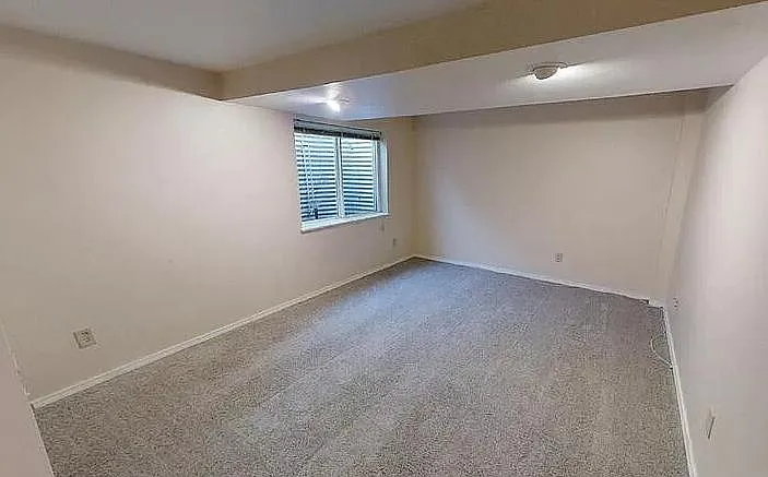 7836 Scarborough Dr — Photo 21
