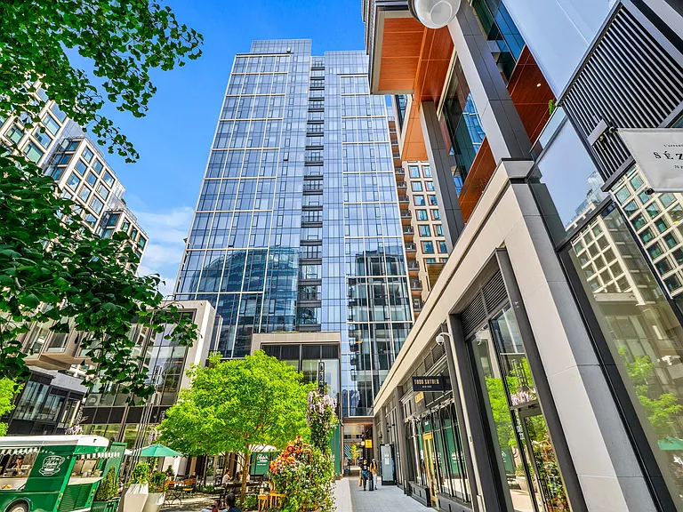 135 Seaport Blvd #705 — Photo 45