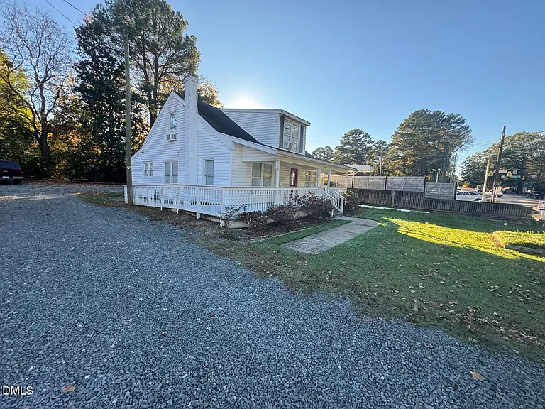 8551 Chapel Hill Rd — Photo 20