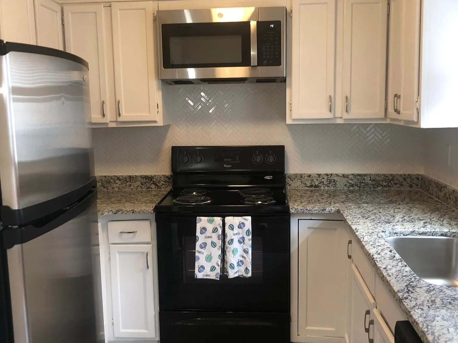 162 Holcomb Ferry Rd — Photo 4