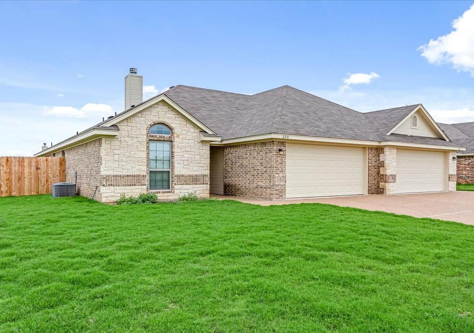 Duplex on Hilltop Drive | Midway ISD — Photo 2