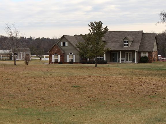 2nd image of 1308 Jordan Dr