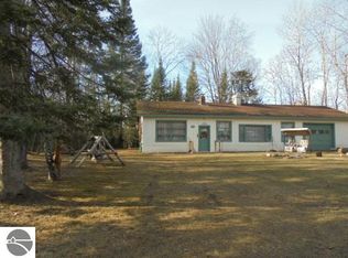 1753 Ridge Rd, Hale, MI 48739