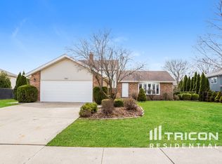 9221 Wheeler Dr, Orland Park, IL 60462