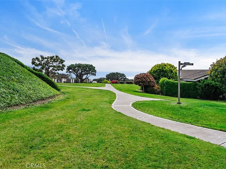 24065 Windward Dr — Photo 30