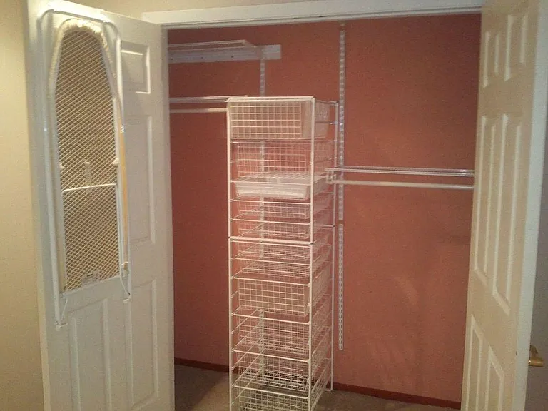 2nd bedroom closet