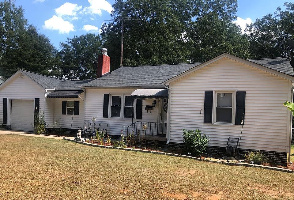 1st image of 219 Sloan Ave