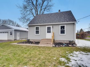 2837 Noel Dr, Little Canada, MN 55117