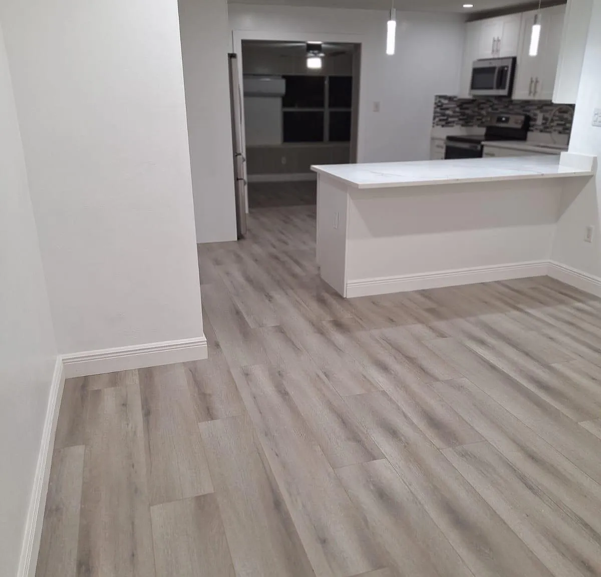 3 bed, 2.0 bath, 1218 sqft, $3,200 — Photo 1