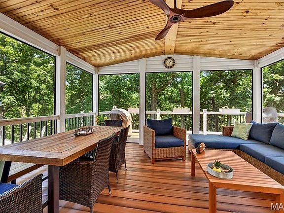 5th image of 41 Spring Wood Dr