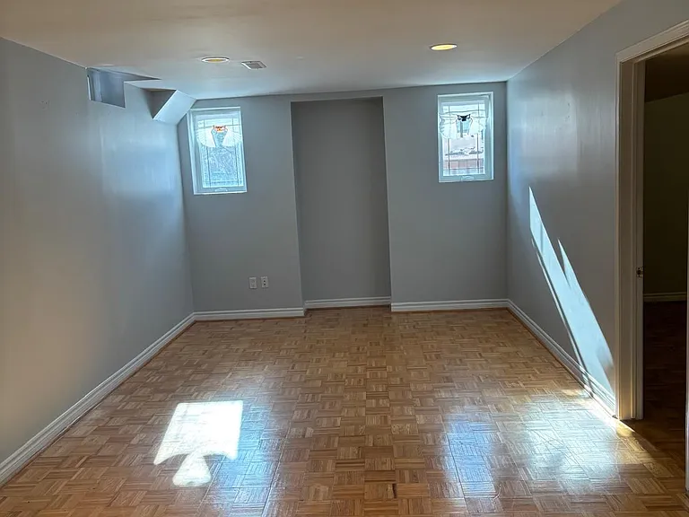 13 Beechgrove Cres #BASEMENT — Photo 4