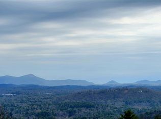 9999 Gateway Dr #1, Hendersonville, NC 28739