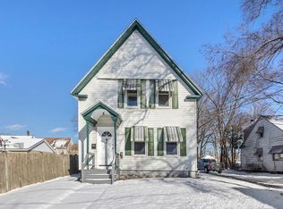 5 Parkin Ave, Taunton, MA 02780