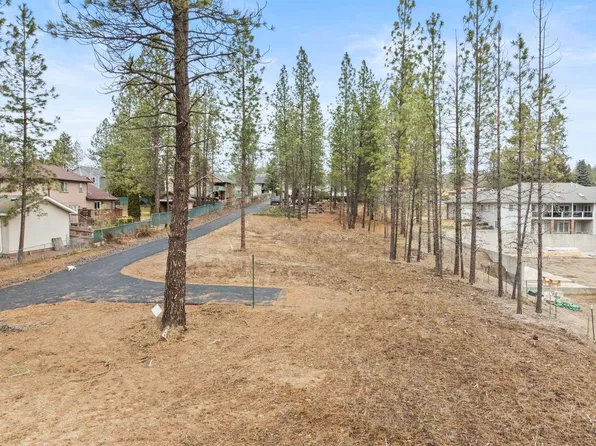 1518 E Center Rd, Spokane, WA 99208