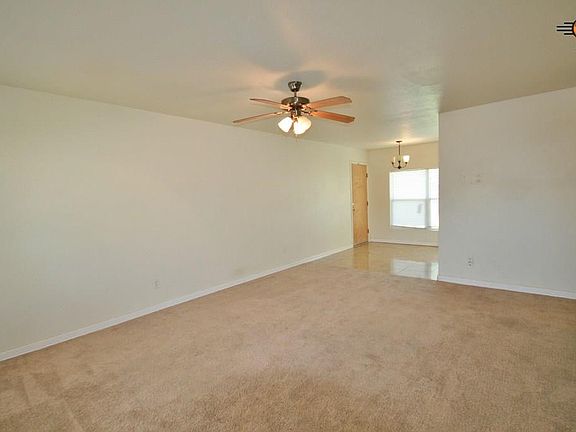 2nd image of 935 Hondo St