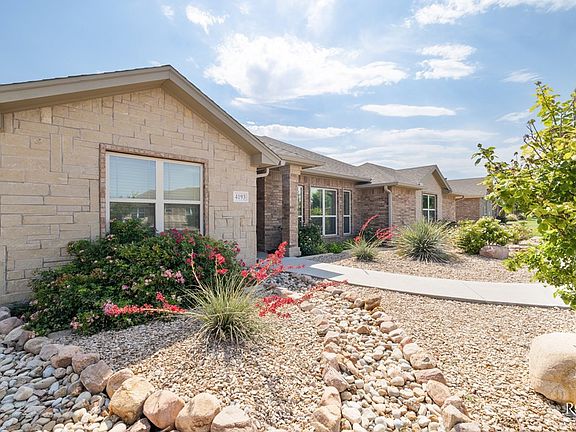 3rd image of 4193 Huntleigh Dr