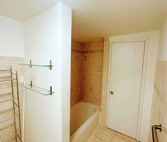 1623 Ogden St #2 — Photo 29