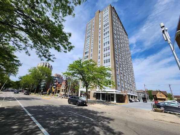 1707 N Prospect AVENUE #16D, Milwaukee, WI 53202