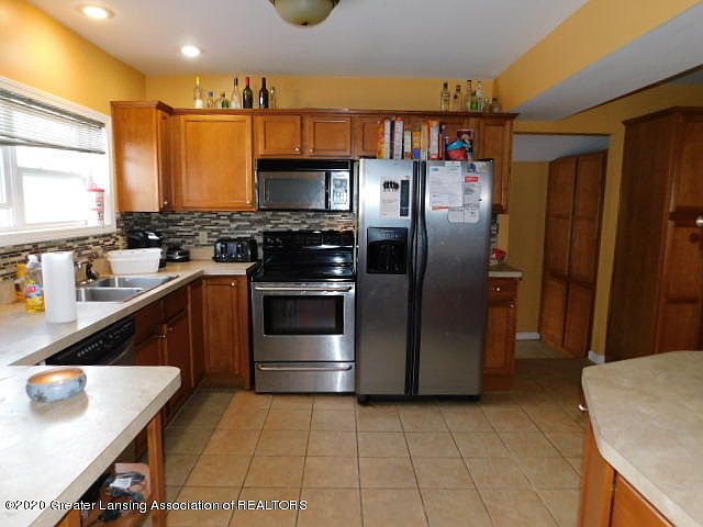 2nd image of 628 N Hayford Ave