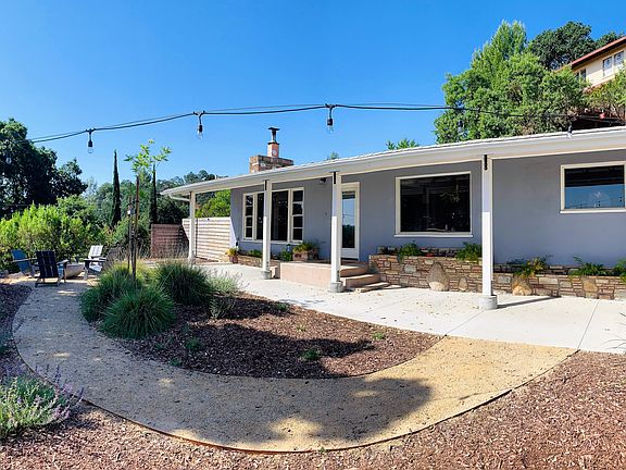 2nd image of 10 Hillcrest Dr