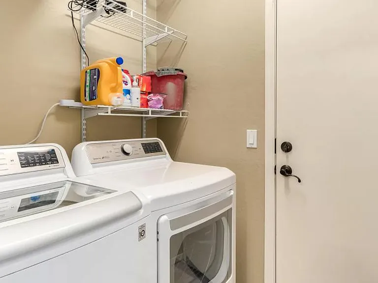 4419 W T Ryan Ln — Photo 11