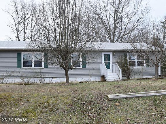 2nd image of 5502 Carousel St