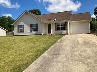 5725 Cottage Ln, Clermont, GA 30527