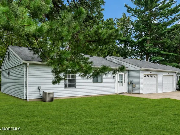 519B Cheshire Court, Manchester, NJ 08759