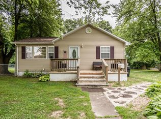 632 Pence Ave, Cottage Hills, IL 62018