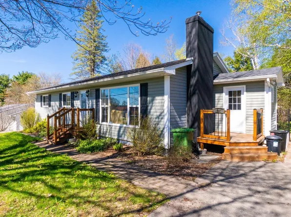 123 Minas Cres, Kings, NS B4N 4H1