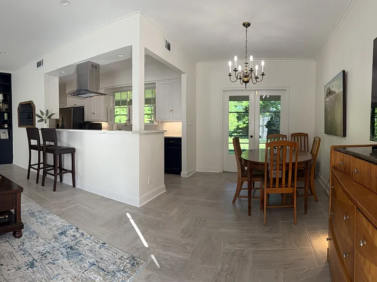 1410 Forsythe Ave — Photo 24
