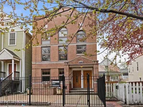 2107 W Montrose Ave #1, Chicago, IL 60618