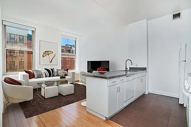 Rented by Living New York