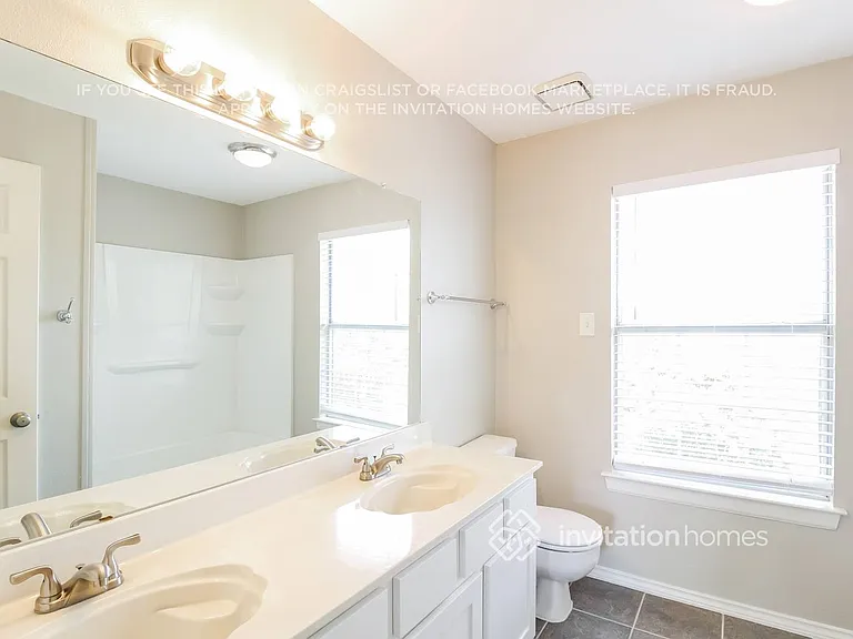 2051 Vista Dr — Photo 16