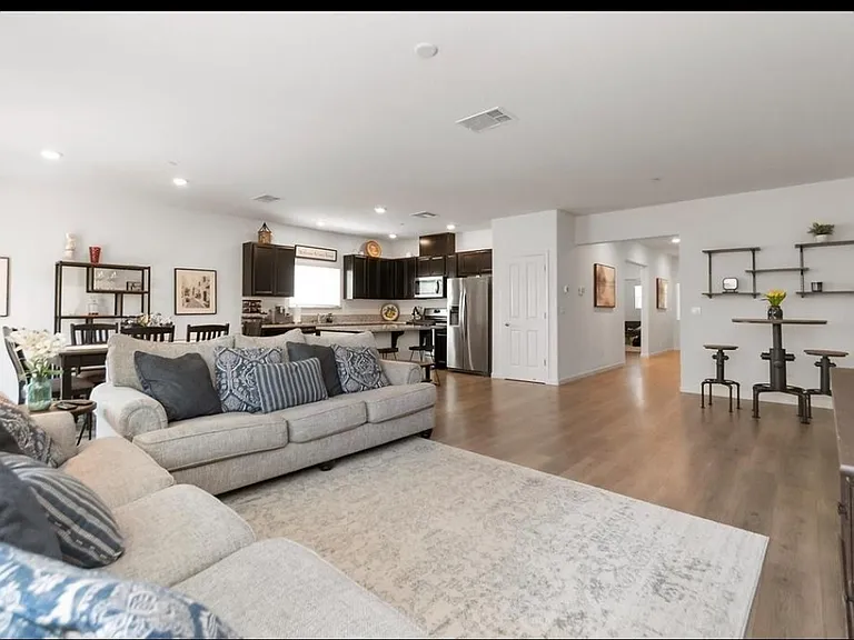 1204 Aspenparke Way — Photo 18