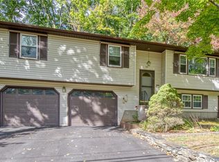 90 Orleans Dr, Bristol, CT 06010