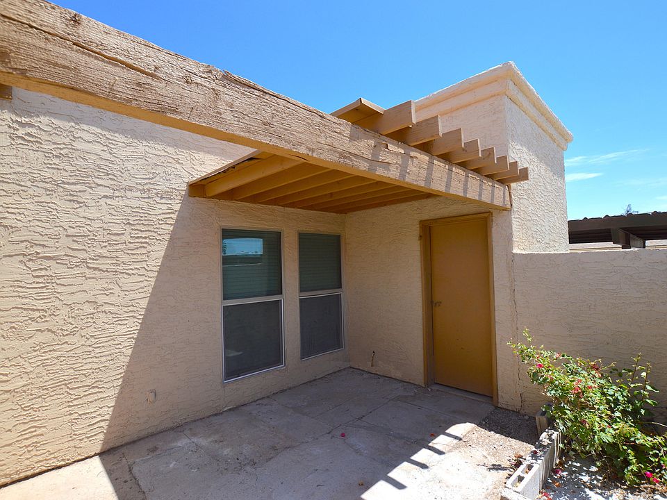 2nd image of 785 N Arrowhead Dr #3