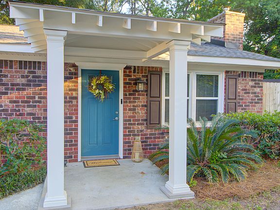 4th image of 1142 Bonnie Ln