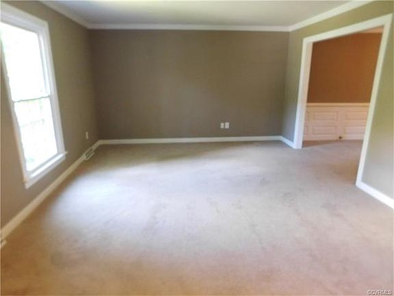 3rd image of 4011 Monza Dr