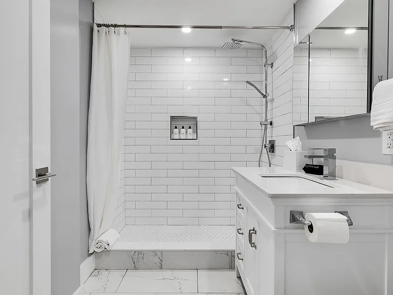 The Ledger Residences — Photo 23