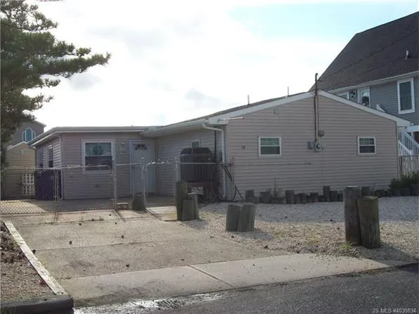 14 Lake Michigan Dr, Little Egg Harbor, NJ 08087